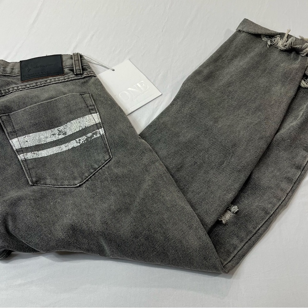 NWT One Teaspoon Lonely Boys Gray Straight Leg Jeans with White Stripes 28”